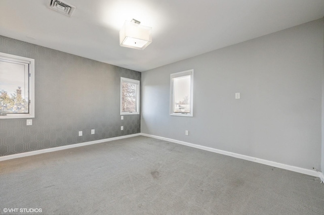 view of carpeted spare room