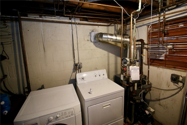 laundry area with washer and clothes dryer