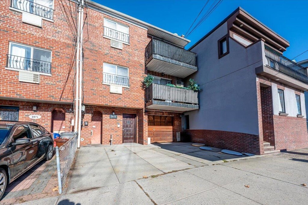 2873 Roebling Ave, Bronx, NY 10461 - photo 1
