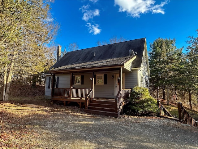 view of front facade with covered porch