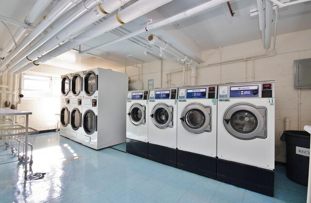 665 Pelham Rd Unit A15, New Rochelle, NY 10805 - shared laundry with washer and dryer