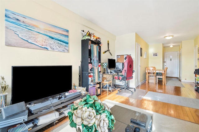 5635 Netherland Ave Unit 4E, Bronx, NY 10471 - living room featuring hardwood / wood-style flooring