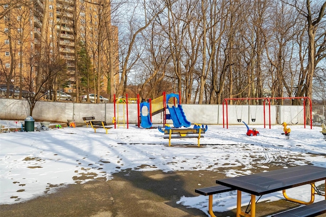 5635 Netherland Ave Unit 4E, Bronx, NY 10471 - view of snow covered playground
