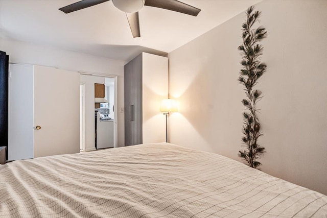 bedroom featuring ceiling fan