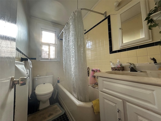 full bathroom with toilet, tasteful backsplash, tile walls, and shower / tub combo with curtain