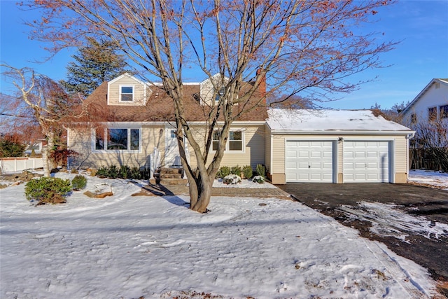 view of front facade featuring a garage