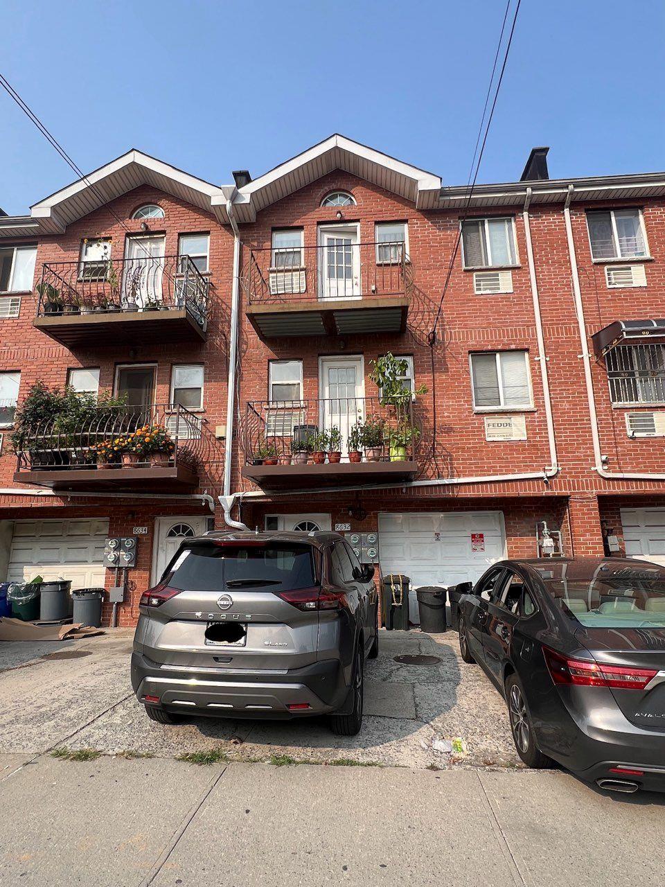 view of townhome / multi-family property