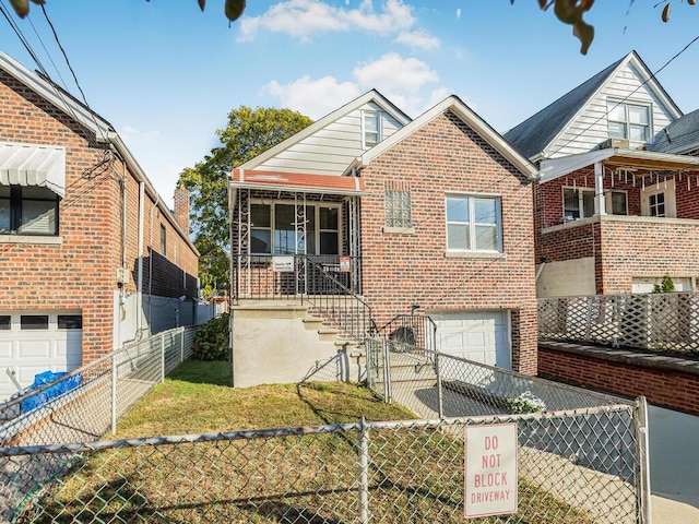 view of front of house featuring a garage