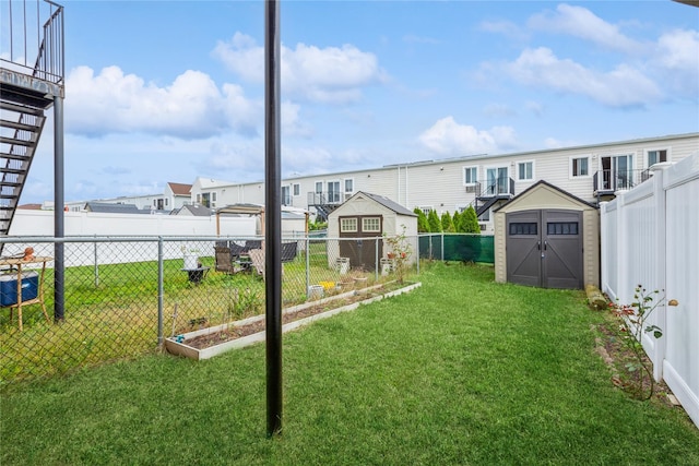 view of yard with a shed