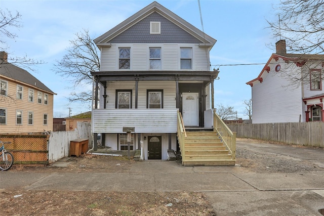 view of front of property