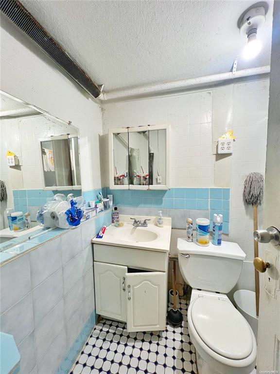 138-07 90th Ave, Jamaica, NY 11435 - photo 9