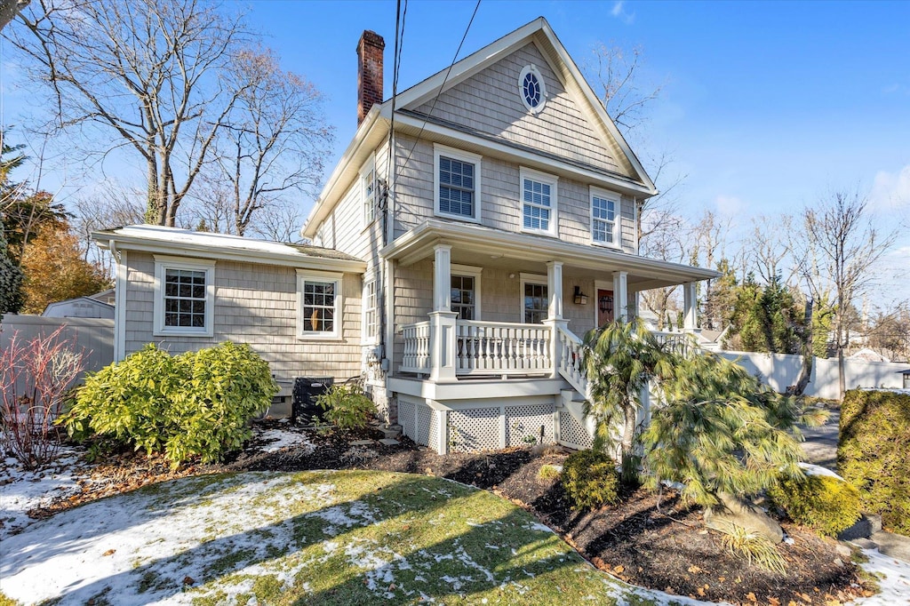 view of front of property with covered porch