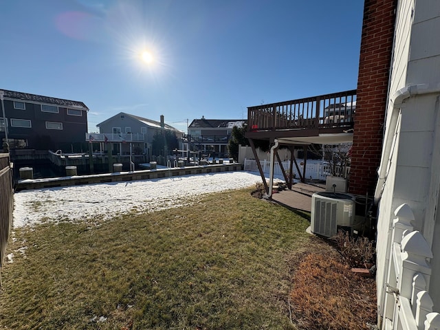 view of yard featuring central AC unit