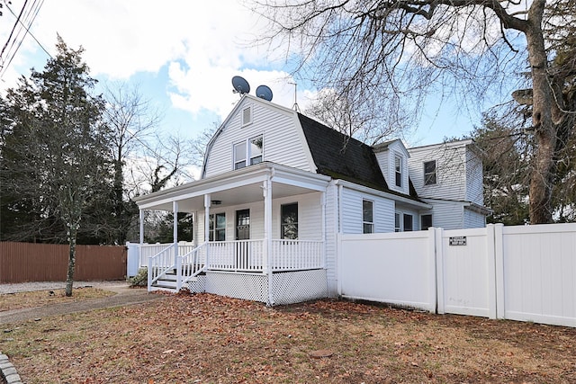 view of front of home with covered porch