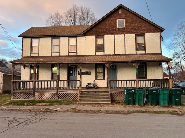 view of front of house featuring a porch