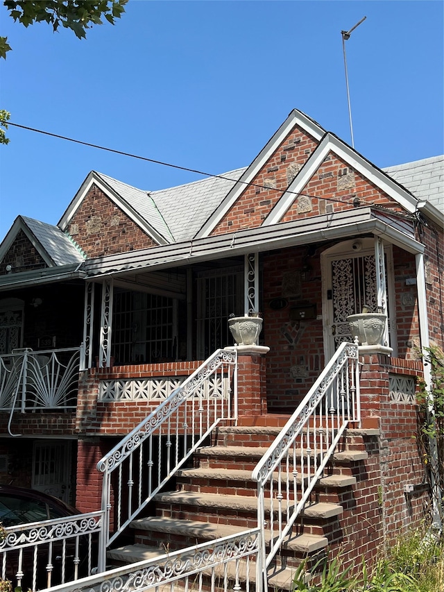 view of front of house