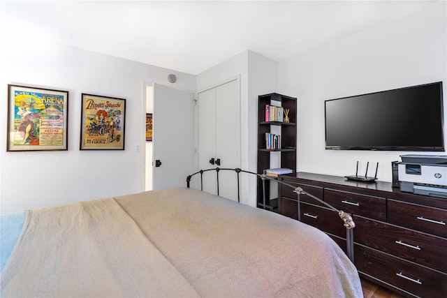 bedroom with a closet