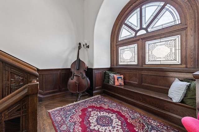 sitting room featuring wainscoting