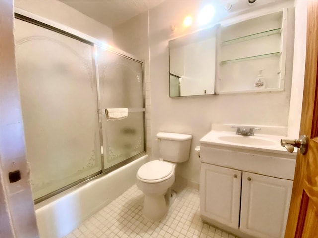 full bathroom with shower / bath combination with glass door, vanity, and toilet