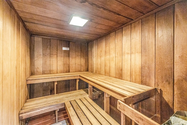 view of sauna / steam room