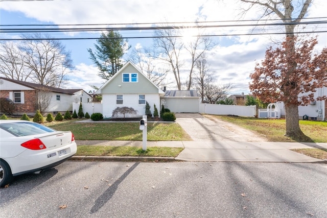 view of front of house with a front yard