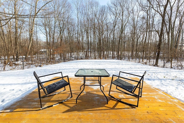 view of yard layered in snow