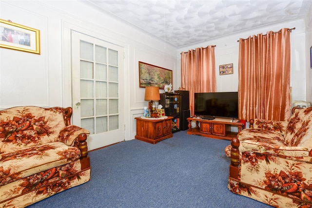 view of carpeted living room