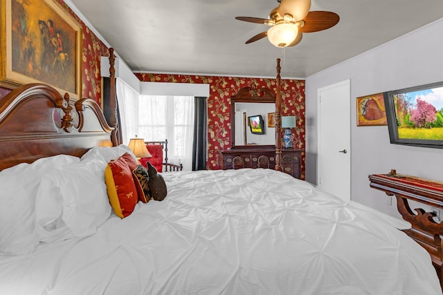 bedroom with ceiling fan