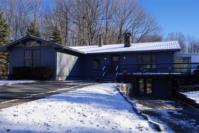 view of front facade with a deck