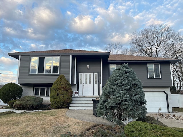 view of front of home featuring a garage