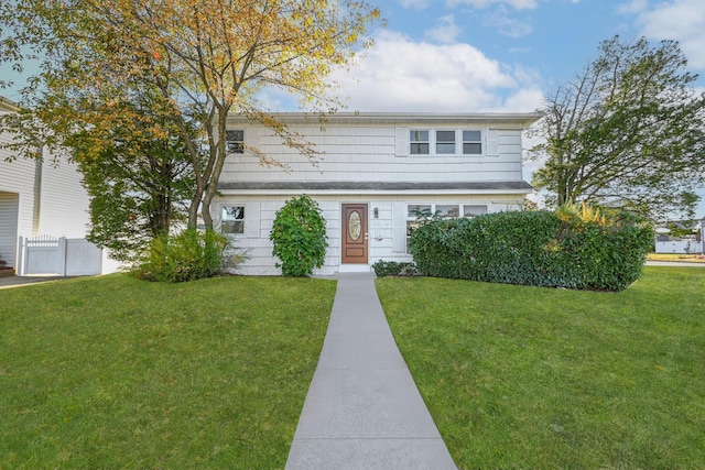 view of front of house with a front yard