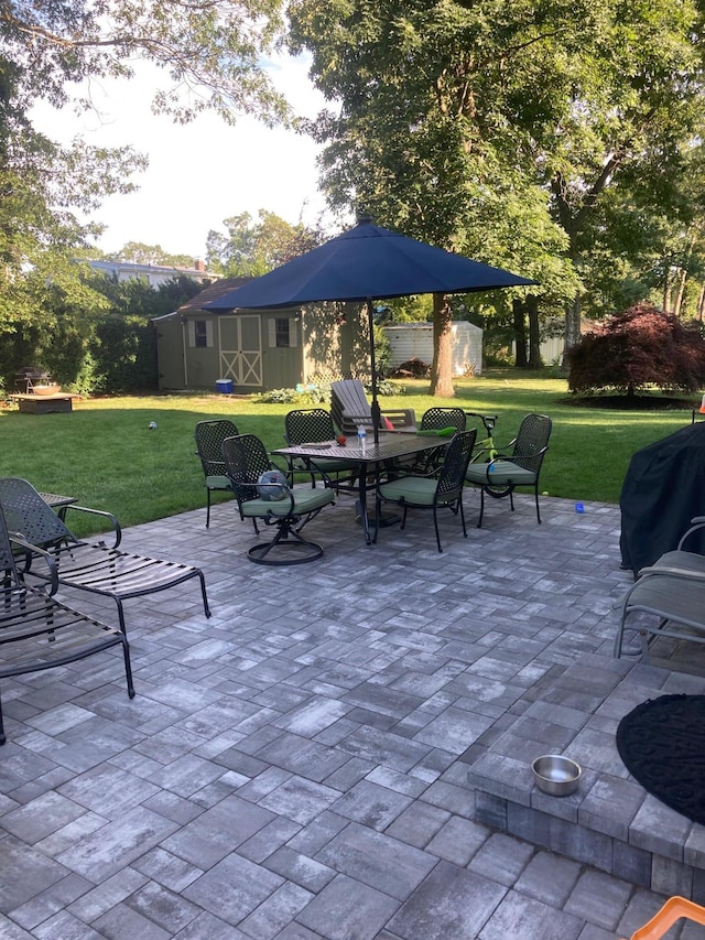 view of patio / terrace featuring a grill