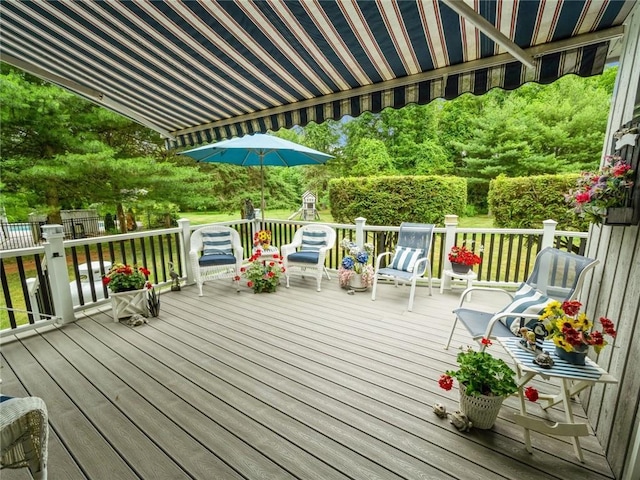 view of wooden deck