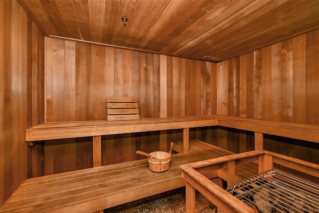 view of sauna / steam room