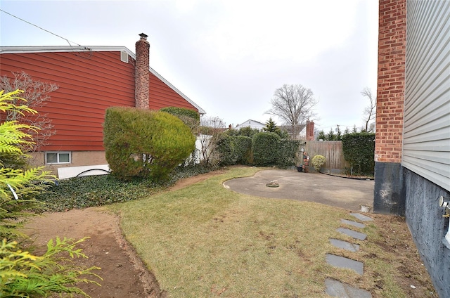 view of yard with a patio