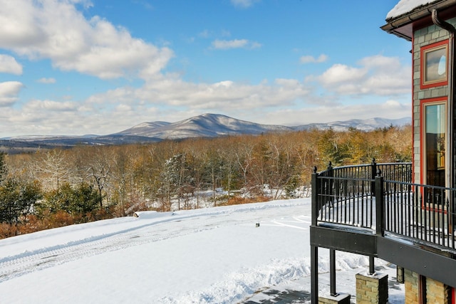 view of mountain feature