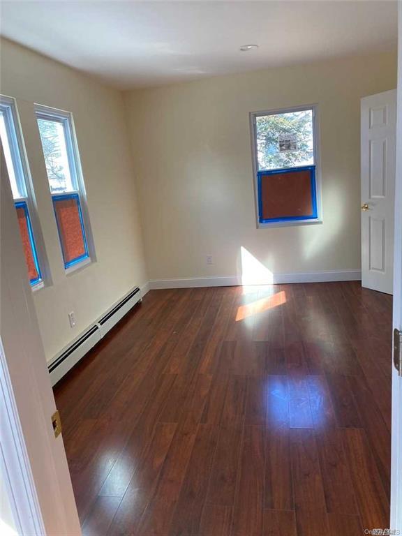 47 Gladys Ave, Hempstead, NY 11550 - photo 2