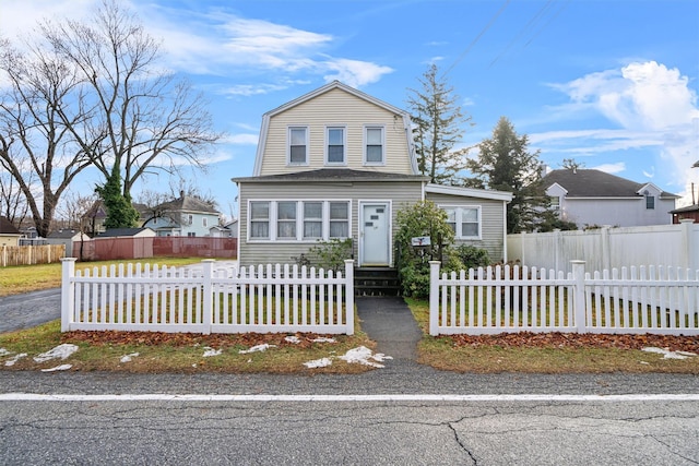 view of front of property