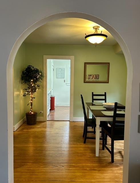 dining room featuring light hardwood / wood-style flooring