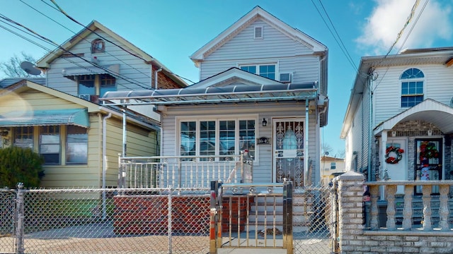 view of front of house featuring a porch