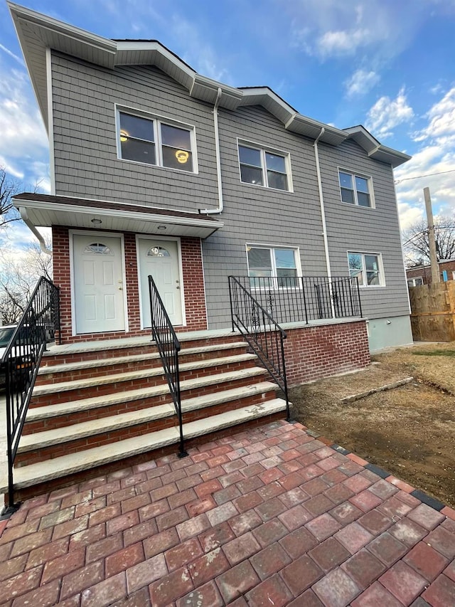 view of front of house