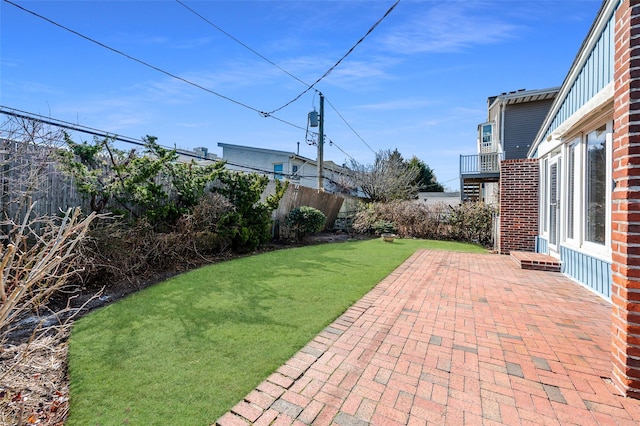 view of yard with a patio area