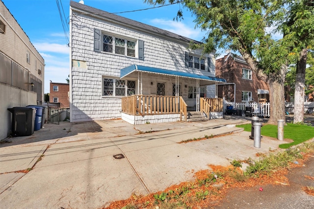 view of front of home featuring covered porch