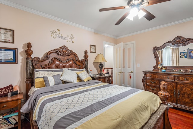 bedroom with dark wood-type flooring, ceiling fan, and crown molding