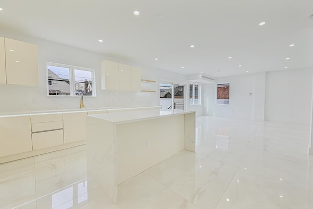 kitchen featuring a kitchen island