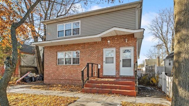 view of front of house