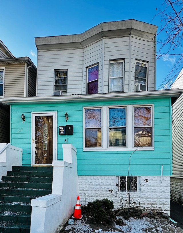 525 Beach Ave, Bronx, NY 10473 - view of front of house