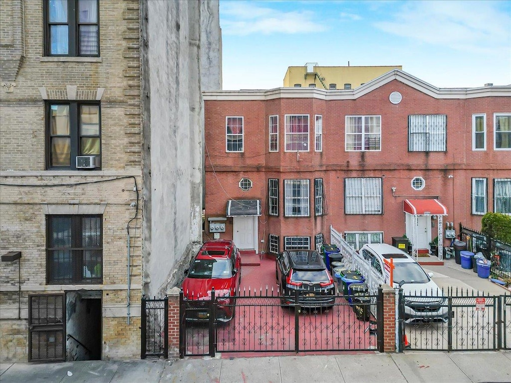 999 Kelly St, Bronx, NY 10459 - view of building exterior