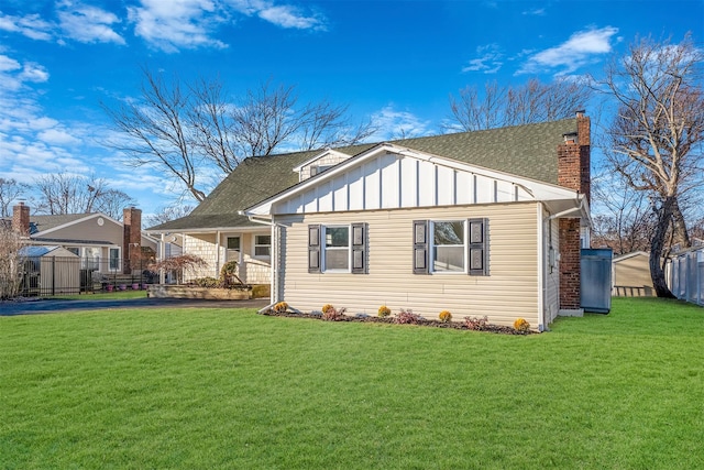 exterior space with a yard