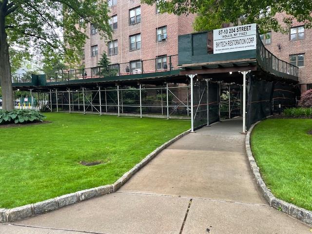 87-10204 204 Steet Unit A-62, Hollis, NY 11423 - view of community